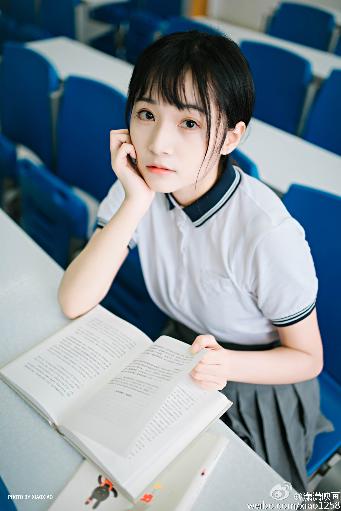 共享女儿小诗1～10章的背景资料